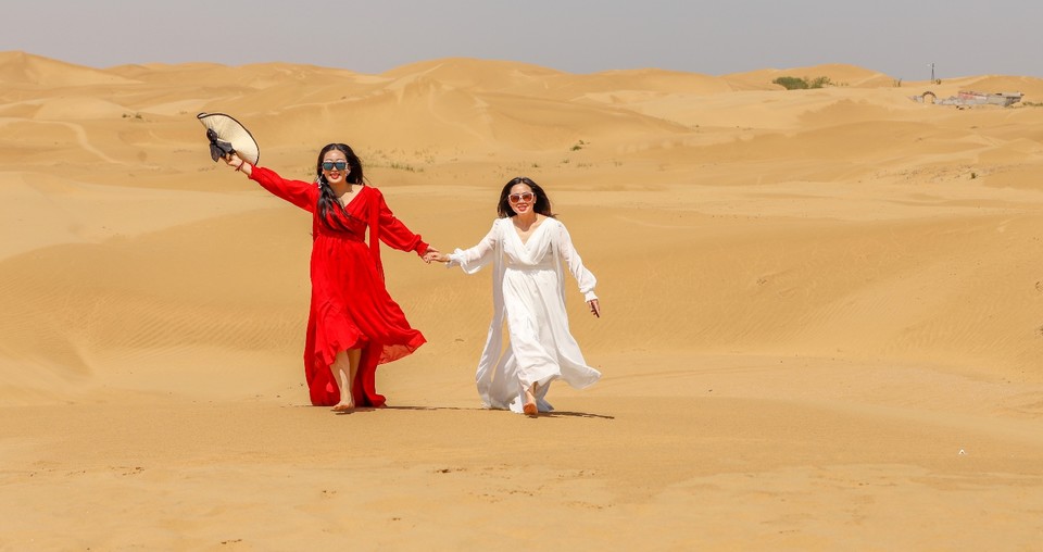 1361BDAE-B2A1-4B01-842E-B1732C7402CB