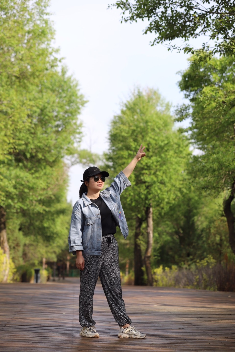 36EB6E01-915F-4E48-A3E0-4F9E519B1BA6