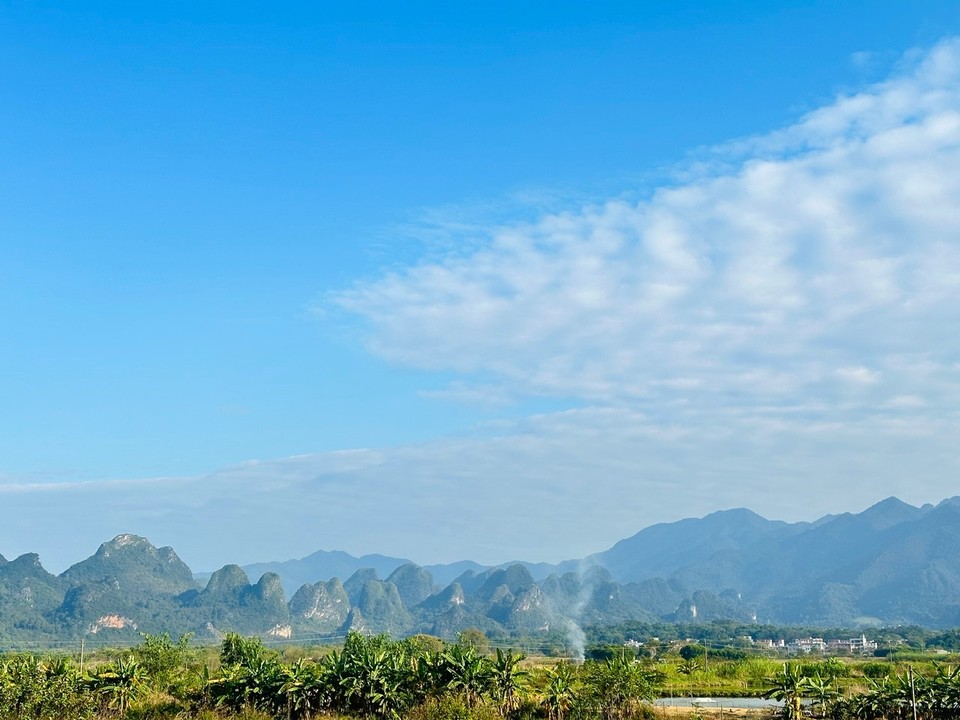 DB45ECB6-CFC3-40CD-943F-7A946C178737