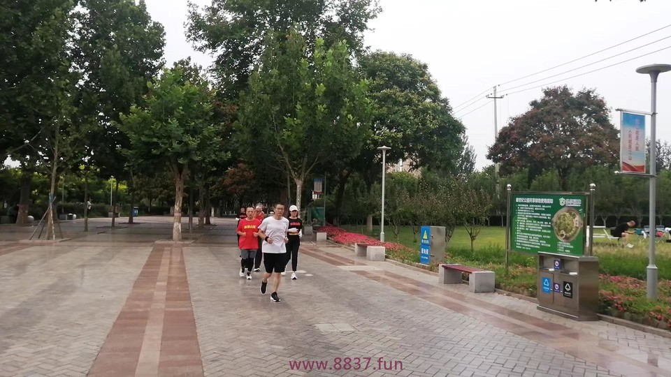 v-1q2Qj4Zw-pUMRJua8RzTDxn-iNQL7dBjAhWyi1djxa8UxlsV8KV_tUpjMru-uK