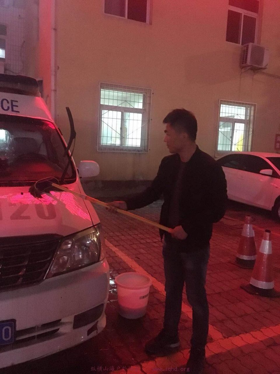 DEB9D9B2-ECC2-43A1-8C8F-195478A89758-187-00000060DEFC2EAE_tmp