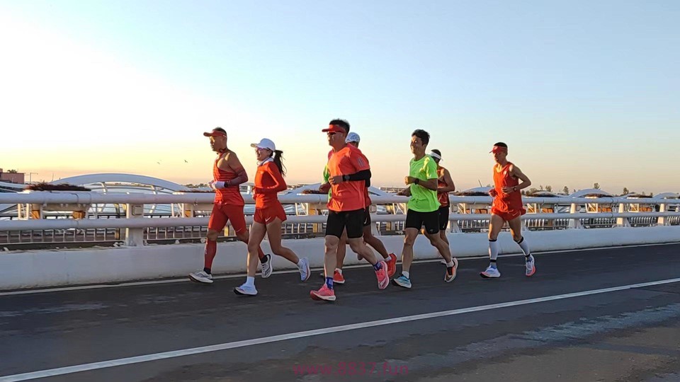 K3v2Moad8tb-SdQ67OwVUc8Pji8_d5hp6JHECcRg071ibQOmKtn9NVPYn6IuqKaV