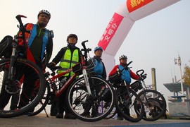 5E70C749-E84D-45BE-BA14-16B4BC9F0841