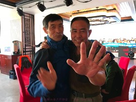 30BAE9F5-4CFA-41C9-841F-9CF128CD2715