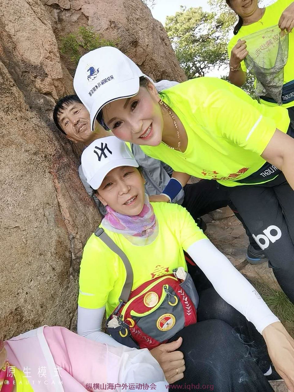 Nx56JTjIb8po-HhLEzoRFjlc33HO4B4iaUqs2I9t39opCWOaJC5HY9vEH6s2MdC2