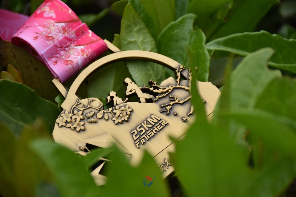 25公里完赛奖牌