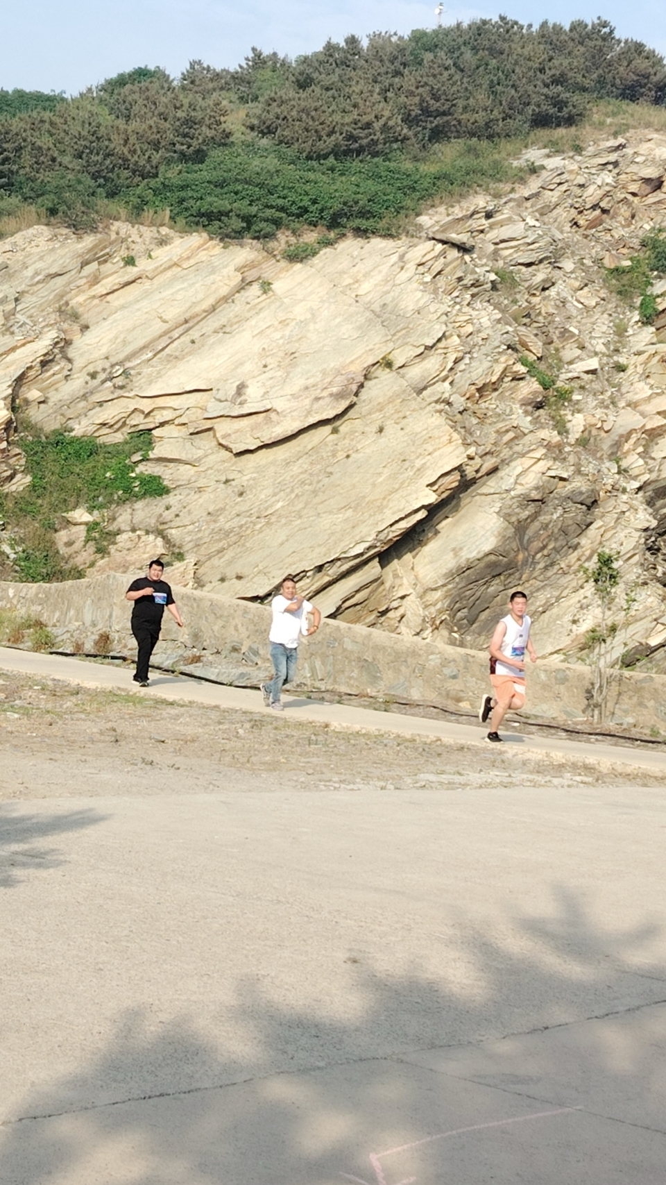 mmexport1717896406077