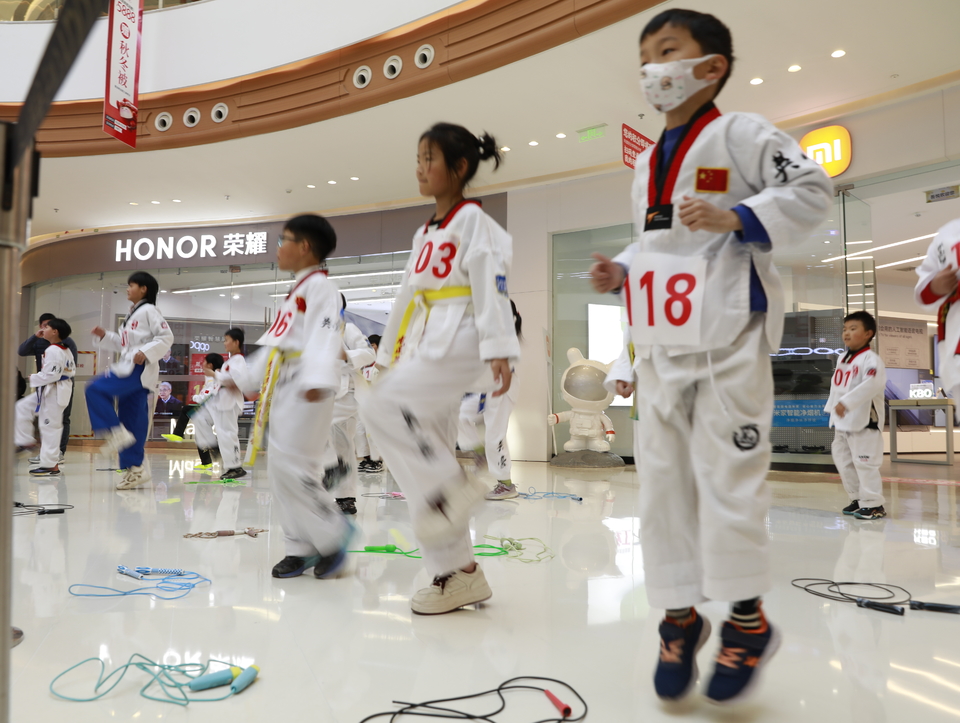 7aa559c9459be8d6fb5d7bc81a564d8