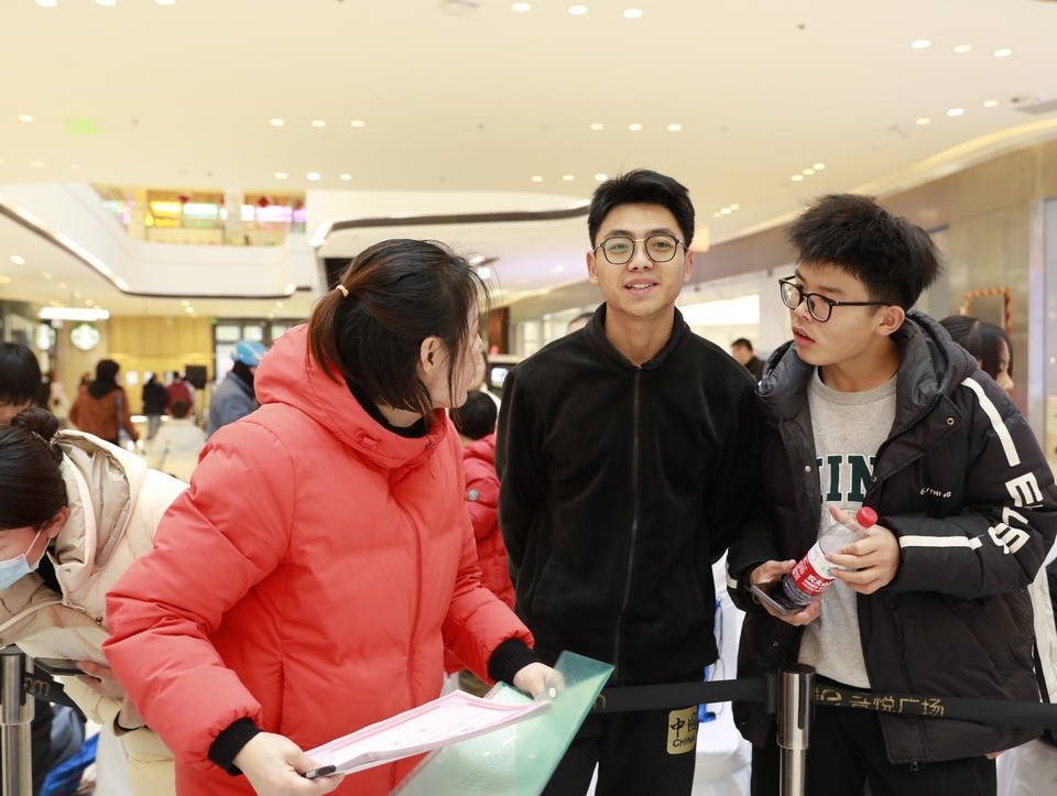 20c3d342de2b04b9a81b122c8aae925