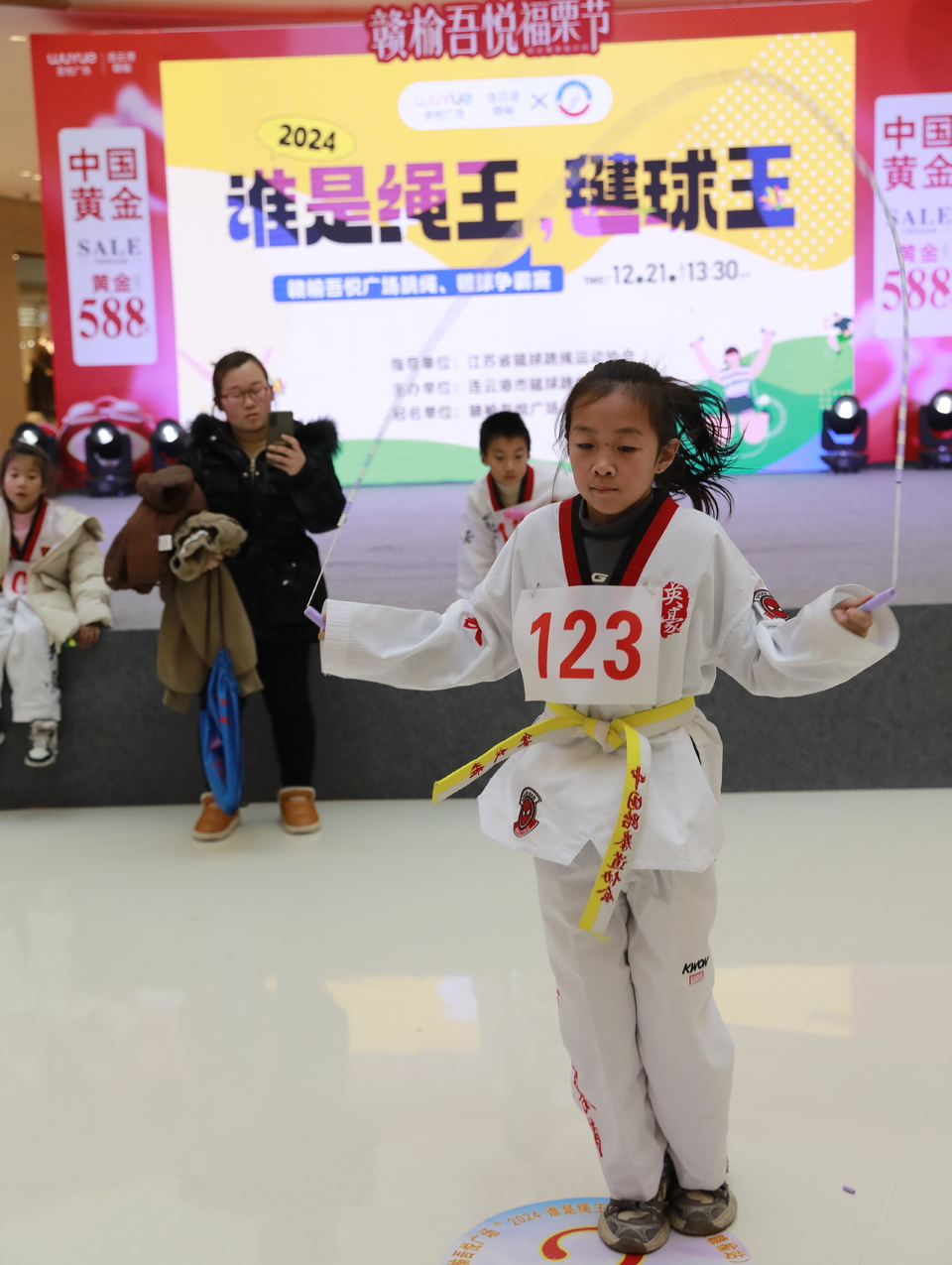 42b5adf3eb2c3a66eaf19907db85f68