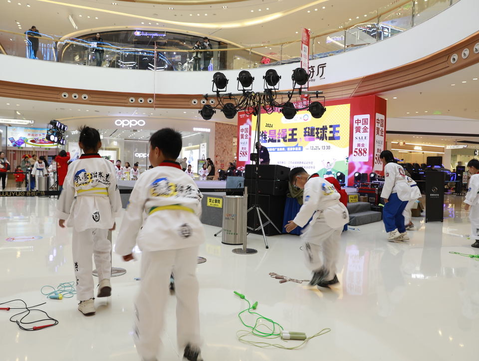 6155e1e4a9a07c4878edc606fb92925