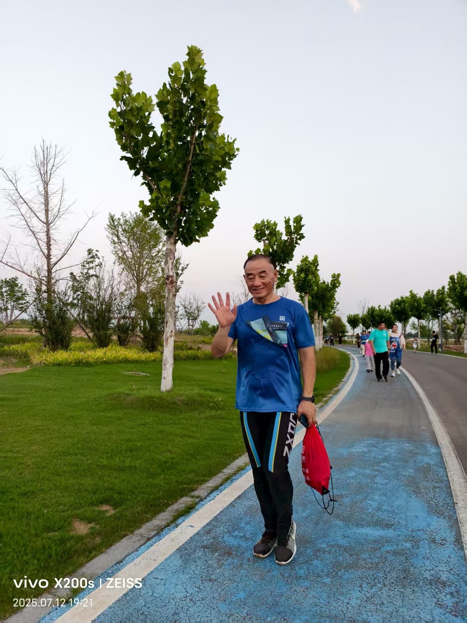 5dc708e8f66febb6699220566ec23d46