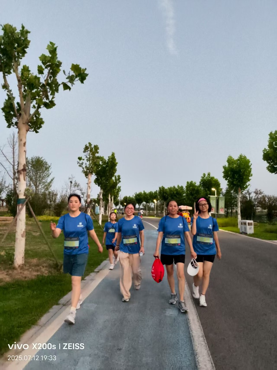 8b645c3e214dc6203b052f56dc38064a