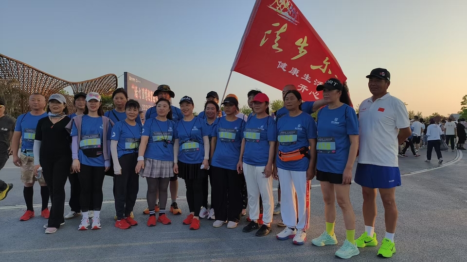 db8c7117eccce66f8d1bbf969b6512b3