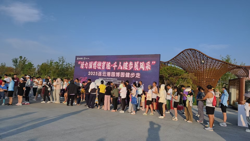 e825b41de6397fe9b6edbd2eca5d15f0