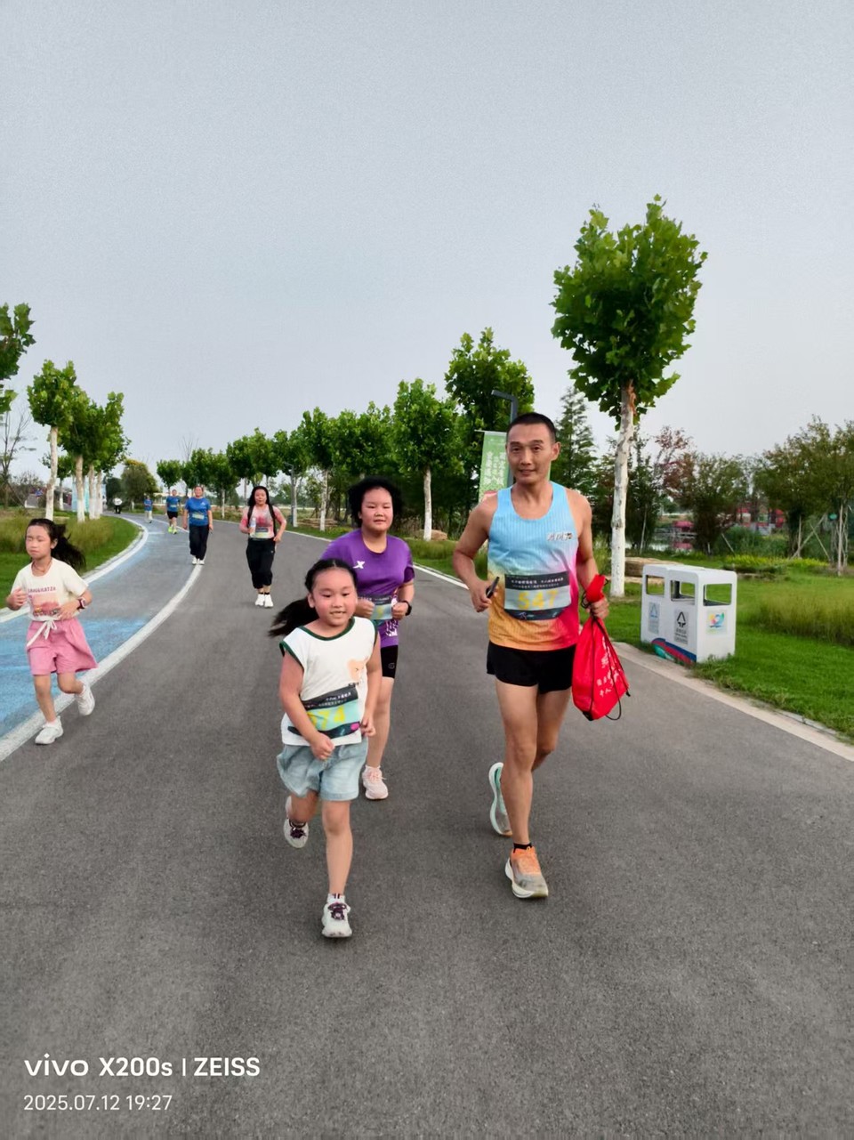 ef2f9e77ac0435561c4cd6f927153f41