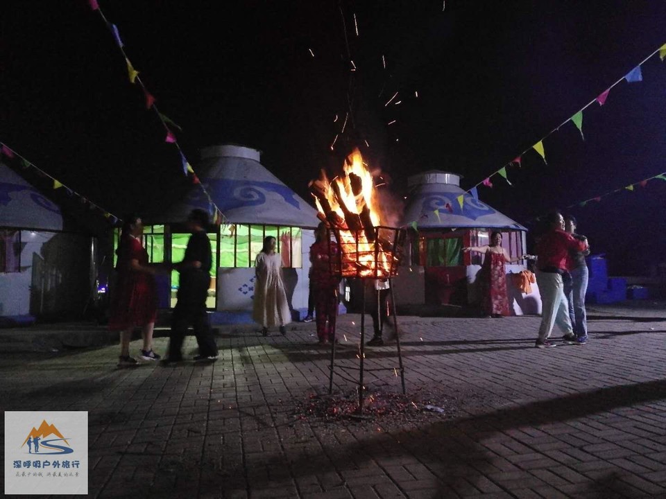 -o99tfEPgMvcFy50WwhlOvs0_XxFU3buvCuNzqaGOLfBVw7-Yr57mNZi4i7XsSSv