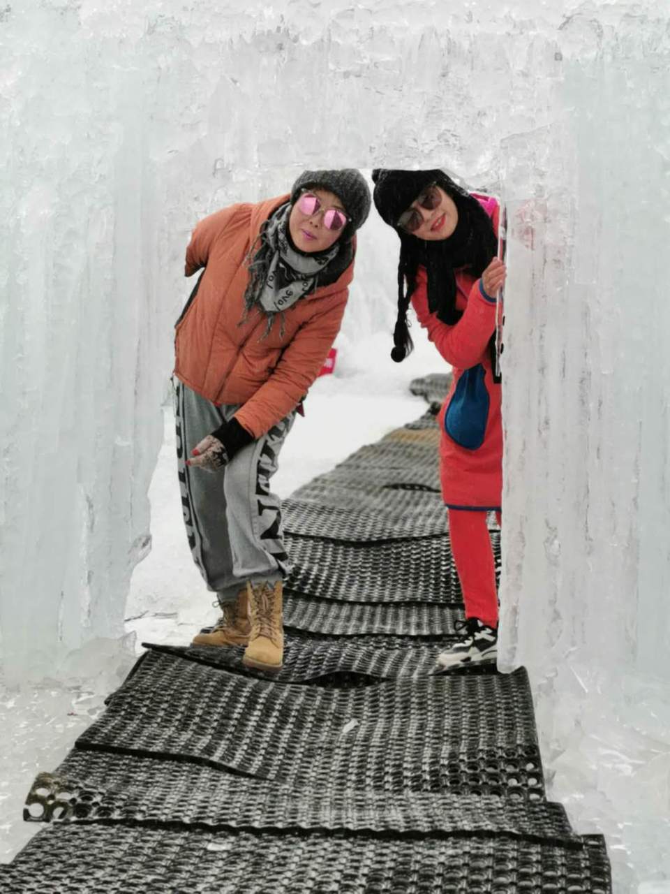 -F4_sBijLBIV3mzHqJs9yboiompcdVcHL3rLzRdYdTGBOy1OpDy8KG8vNqSvKlqE