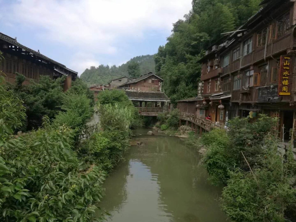 w7_5oqOOs-Airc52NQV9dAWgK4b-LJW6bXNx6CXuuoAEo4aL2a8336A9_vh6Qrz0