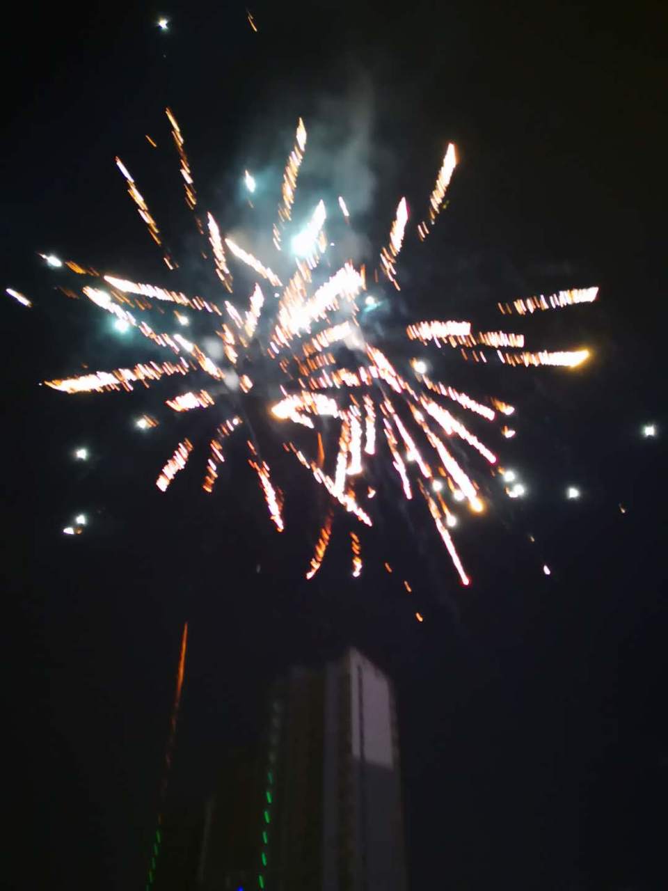 squlUNb_lkhIgjx9Ukq82Qkg1mDzfFxCnDlrNIQBHe060Ic_zhToU3c2cOCBfDE5