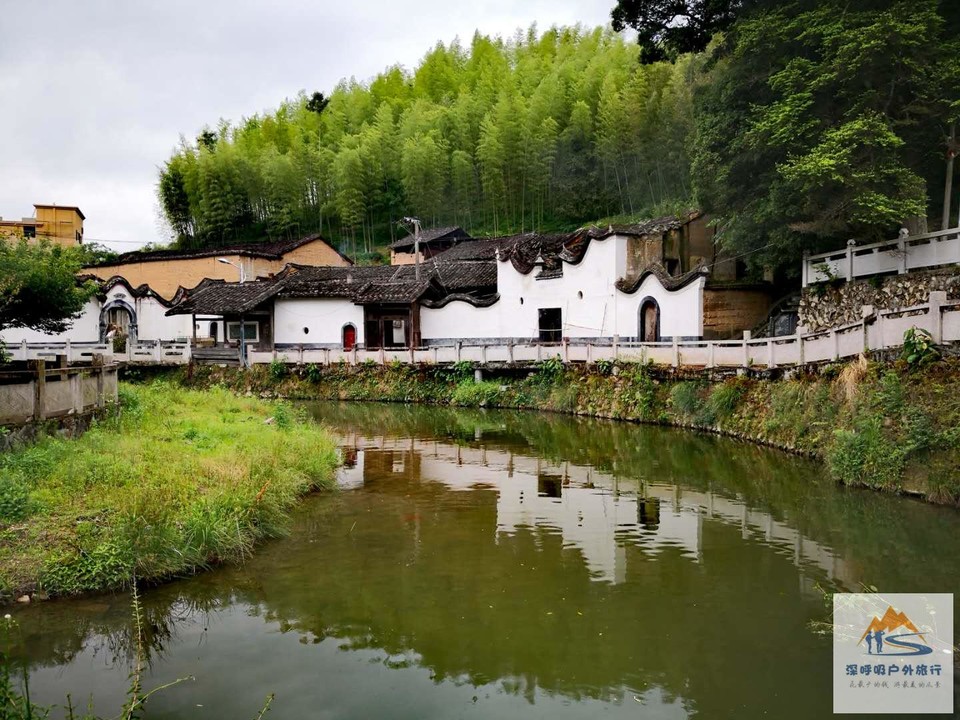 l8exyk2tJh8B9PQbKitNWOGzqtzYInUMuNOFEVYkhGCiY3N3ZB9kBeV5uOd5QPr5