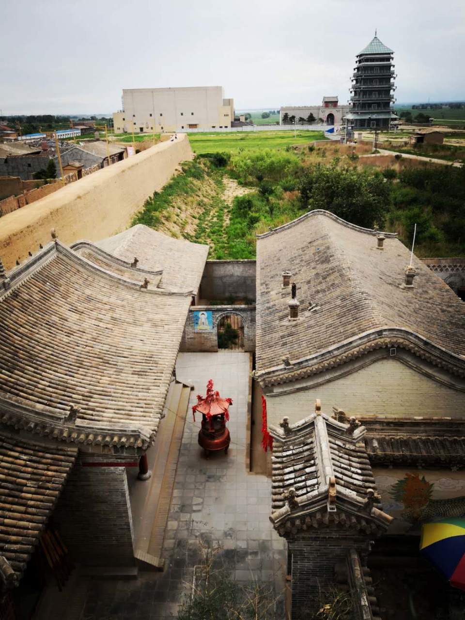 AiTg8-eu16R2FJmwtUSqA_i9d8HVbVhzO28THo9lyUH4fgMRv7r72DtjY1WTbom7