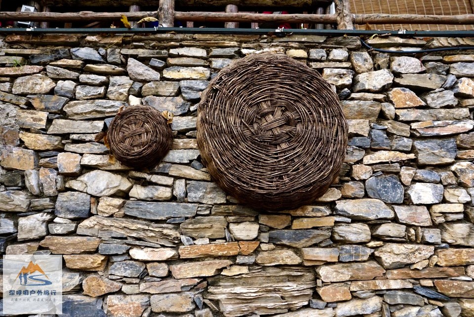 2BDF5CBC-824D-4D44-8D78-02FF02C69E7A