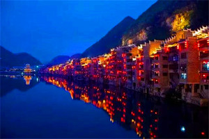 和贵州来一次梵净自然、幽清古镇的自驾约会