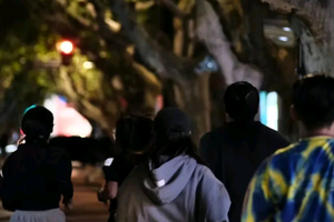 2.14 · 情人节徒步专场 | 夜游五大道，带上心爱的人，或来偶遇心爱的人，一起徒步专属于你的“玫瑰花”！