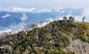 3.7-8 女神特价丨漫步情人崖，登临神仙山，探秘千年石韵，佛国孔雀见者吉祥
