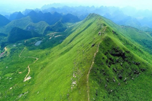 【莫六公山，广佛出发】 每周六日，登顶莫六公瞰清远最美山脊一天徒步