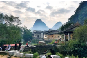 【黄姚+恭城柿子节，高铁出行】4-8人小团，古镇静享慢时光，东潭岭俯瞰全景黄姚，走进中国月柿之乡