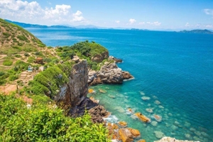 【最美山海径,广州出发】周六/日/假期出发,徒步海角山脉，最美海岸线，登顶大雁顶，打卡《美人鱼》拍摄地