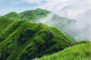 特惠299元【武功山2天，广州出发】周五晚出发，赏云海 向云端高山金草甸~精华穿越2天3晚汽车团