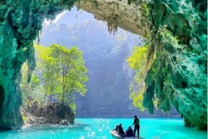 【柳州河池3天，广佛出发】广西“仙本那”河池三门海，九顿溢流天窗，一条会开花的河，梧州骑楼城，柳州夜景美食！