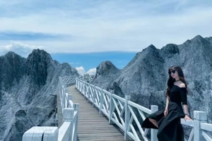 【大美稻亚·7日】川西大环线，稻城亚丁+四姑娘山双桥沟+墨石公园+理塘+甲居藏寨+折多山7日