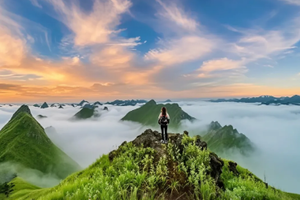 醉美金秋特惠！【徒步广西4/5天，高铁出行】徒步打卡剑龙山-浩坤湖-天坑地心穿越-赏德天跨国瀑布-游明仕田园活动