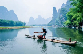 【行摄桂林阳朔4天，广佛出发】象鼻山-漓江竹筏游-遇龙河-聚龙潭溶洞-黄姚古镇-梧州骑楼城