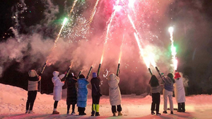 春节4日｜乌兰布统冬｜湖面冬捕+骆驼奔雪拍摄+崇礼冬奥小镇+游牧部落+美林谷+越野车穿越塞北+林海雪原漫+38人舒适小团