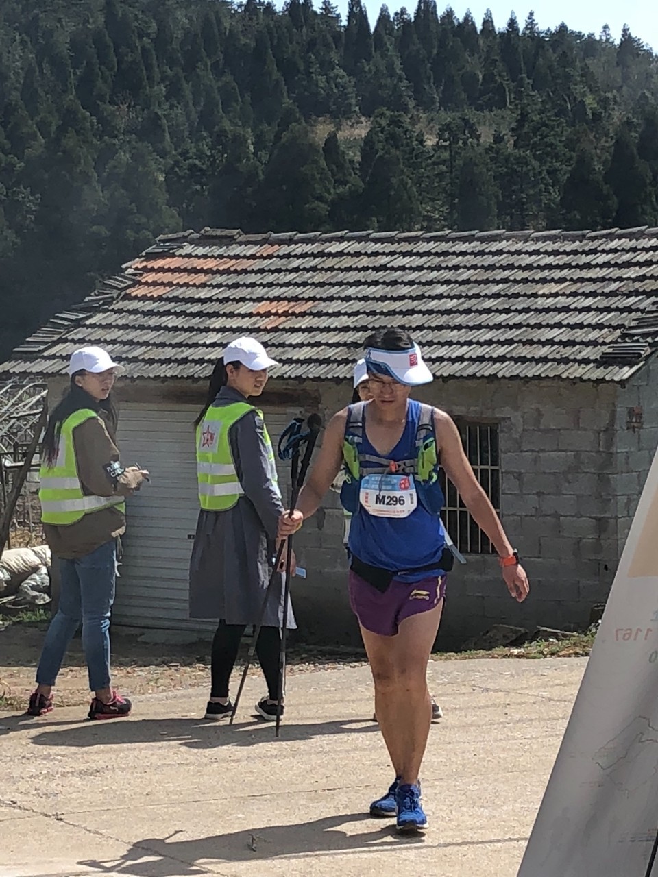 D2BC3AA7-8FEF-4657-806F-26C4734E9600