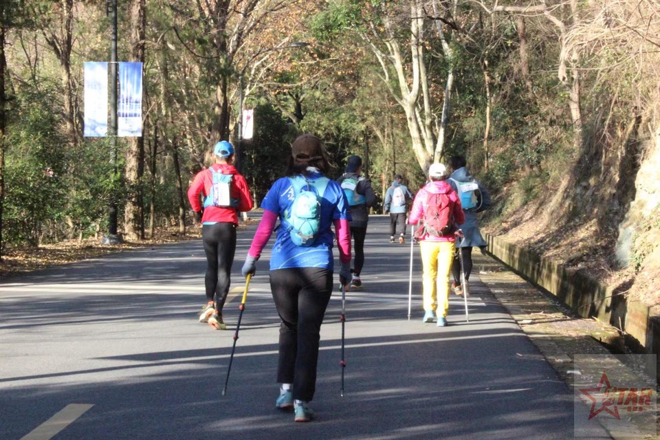 _1wteCsmdYtYk9UM-DCg-24_siIN8hnZSqsDD-vxXKmyadaQ-GBY_4OLv2McfkA-