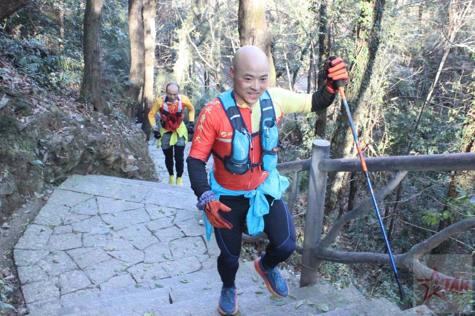 _1wteCsmdYtYk9UM-DCg--d3bSJ_bzeYYJIiNanuH8FUM1SQ6PihdTskb1E9mIVL