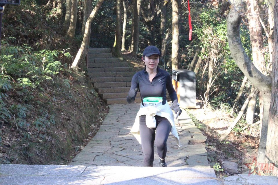 rkm9l-rCabGtVPOdFQjsR27BRoqRXTVFqBZ5OedyhNunfGyvRhc5zEOx2VFc1y2r