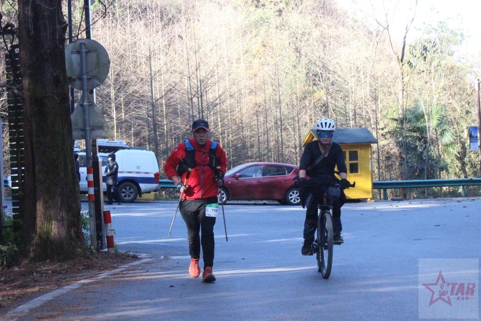 WmwBFrTOZ6lHHqRA_BYWeGrIx6mrdDBeYlIH2Mc2Y1xmis1JgPFqnEsRsb-vbJFy