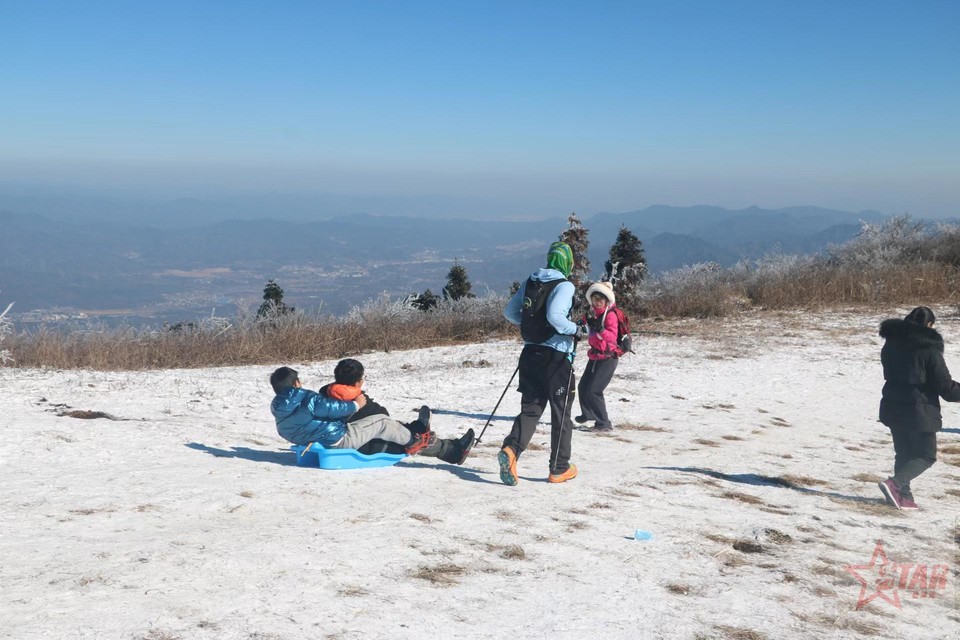 iE_XFlWXwlRc2zOicok_UtBziP6imyjm58GTUf_yFda2oeYc3uBTxM1DZwn7fjfu