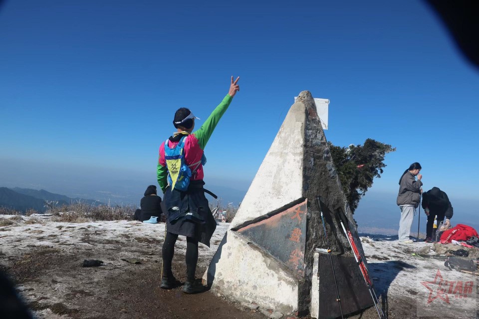 iE_XFlWXwlRc2zOicok_Ujf0IU4hYLd48J1SsB44XrllpxjZox-K5i_BDmSiwfU4