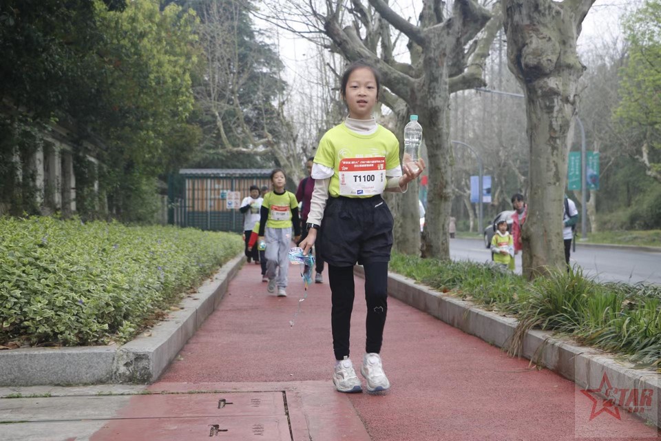 N9NVjdMF-mFrpM69vlFa95mDGfv_hK-kXHMb0VkaelNDYLKM8SFPhUF9v2d2C_G5