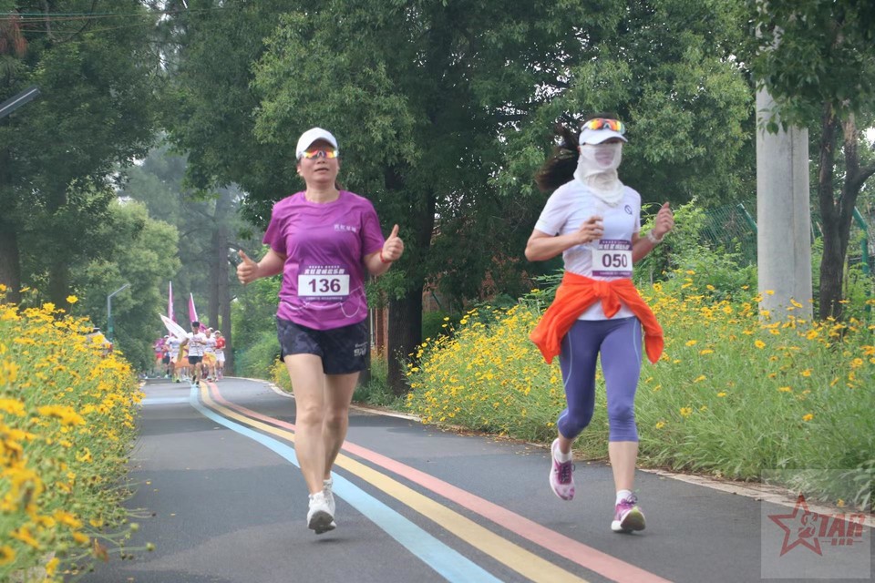 EiiZBPrtt_R0mhDgEKCnMxh9CVphxMr6piclEx417BOyjimXmk2TQxA_nfFs_ZBW