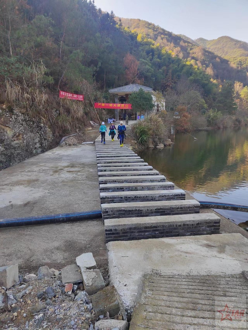 _1wteCsmdYtYk9UM-DCg--CRoT73QfICHmdkqdXs4eXn-op286Wxn_SmLptWzfw4