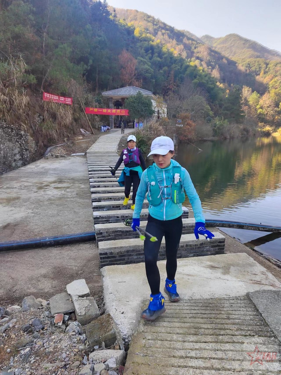 _1wteCsmdYtYk9UM-DCg-w17FTYdrP24KIMesKFrBLUdBmatsoGNhuIOX5sdEC4E